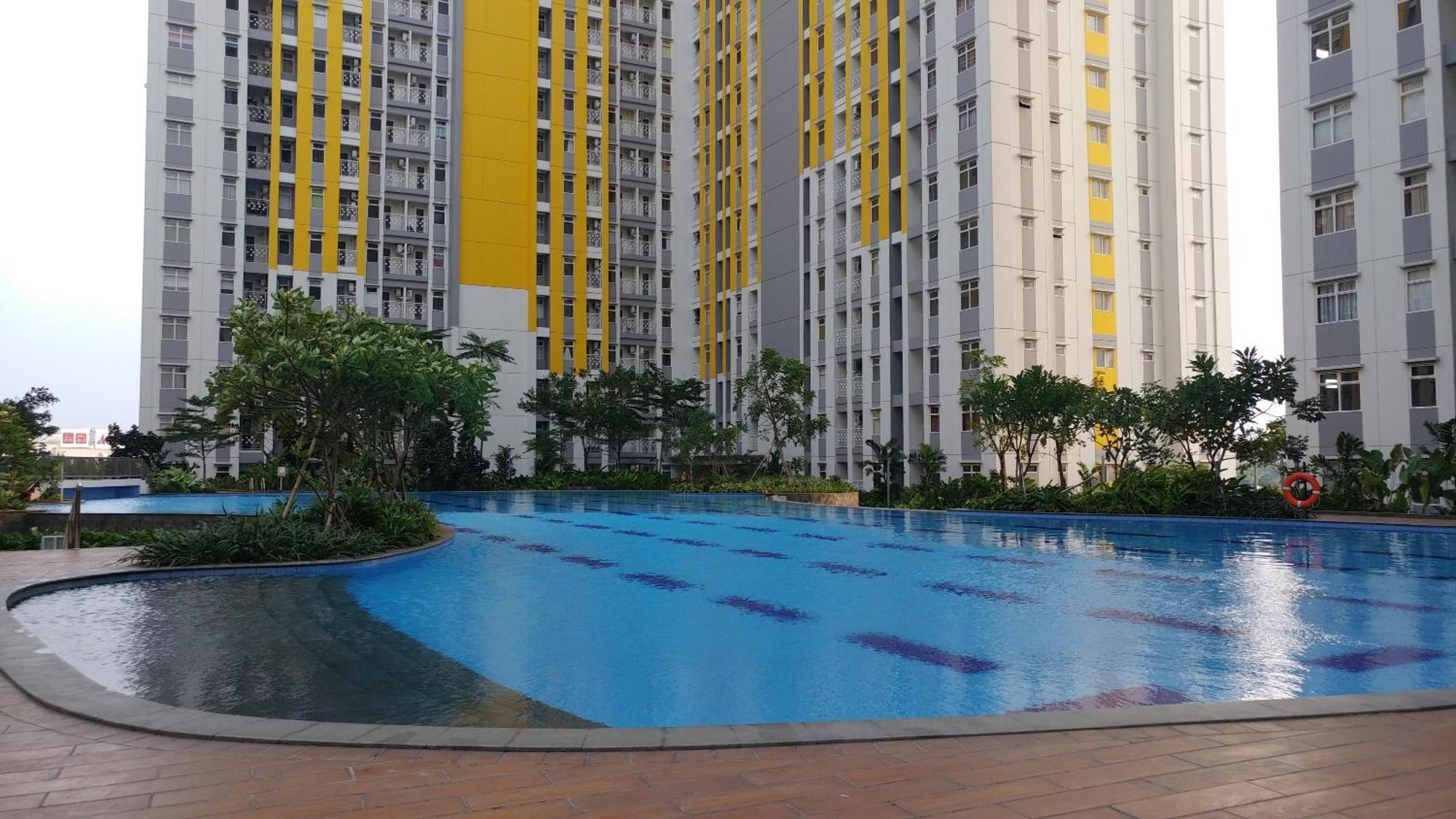 Modern And Comfortable Studio Apartment Springlake Summarecon Near Summarecon By Travelio Bekasi Eksteriør bilde